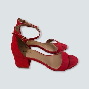 Block heel sandals